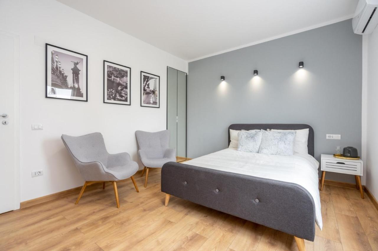 Apartment Gorgeous With View In Piata Universitatii Bucharest
