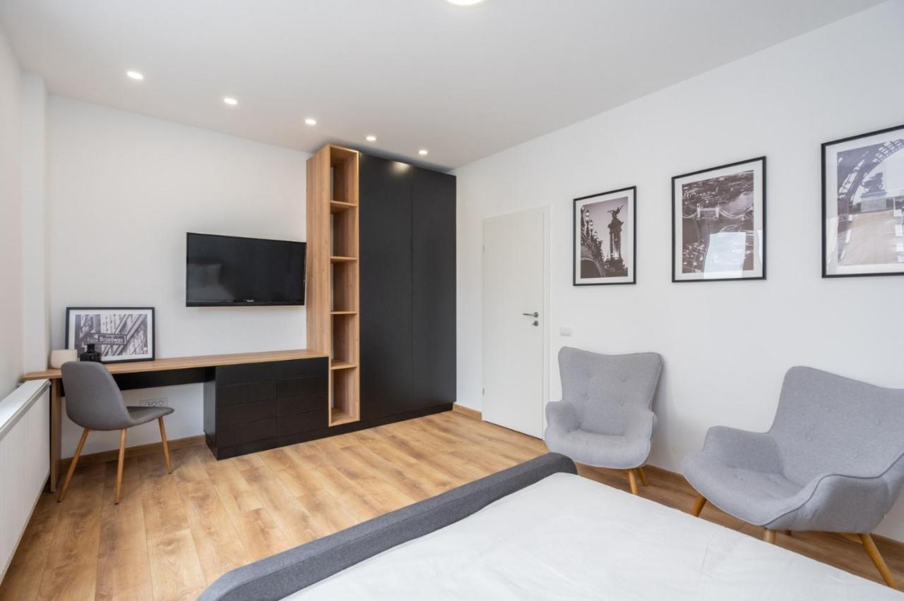 Apartment Gorgeous With View In Piata Universitatii Bucharest