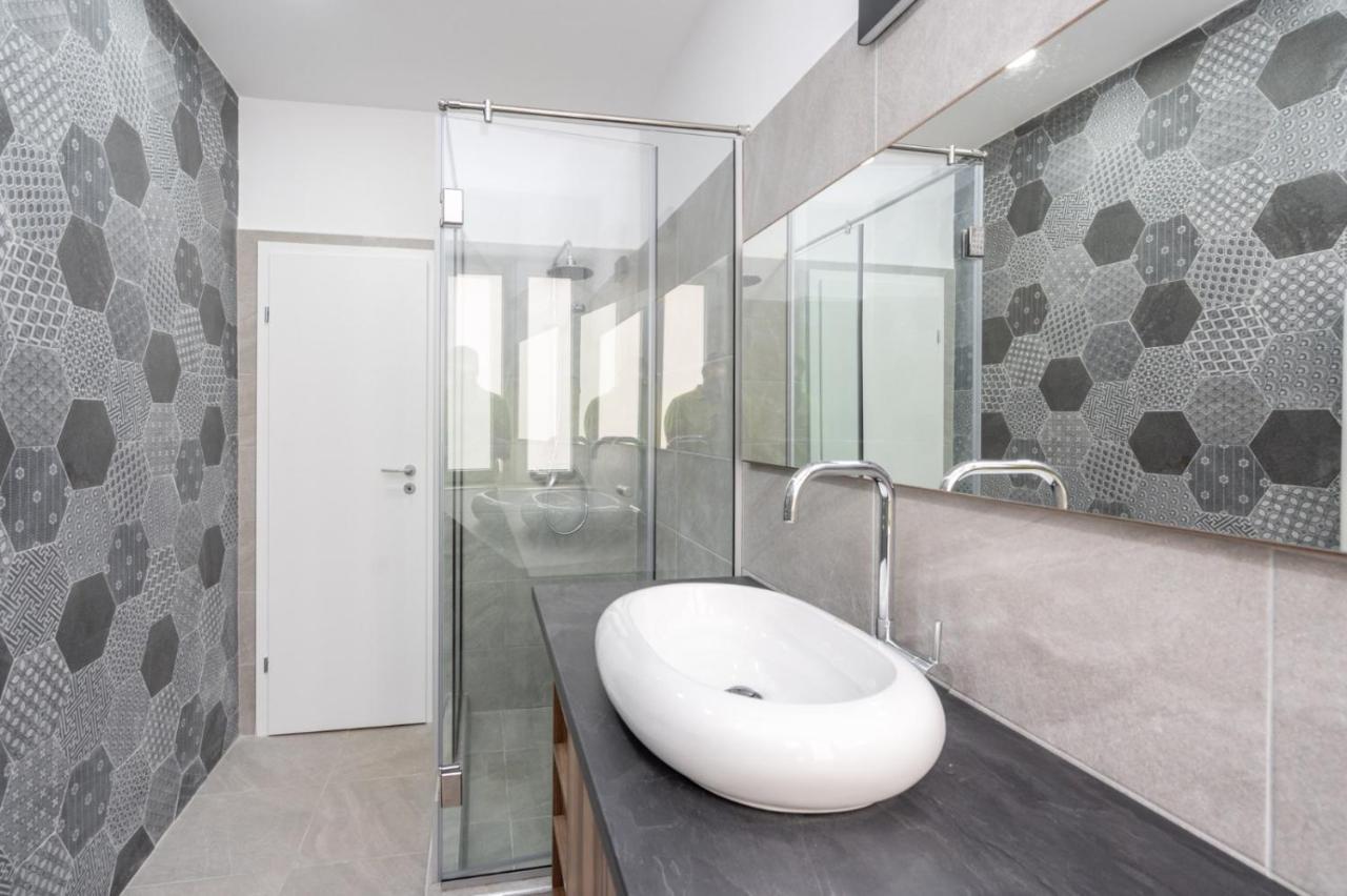 Apartment Gorgeous With View In Piata Universitatii *